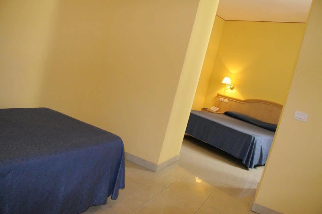 Yacht Marina Hotel Pantelleria Exterior photo